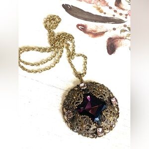 Vintage-Inspired Gold Pendant Necklace with Purple Crystal